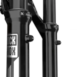 Fourche ROCKSHOX PIKE ULTIMATE CHARGER 2.1 RC2 27,5" 130 Mm DebonAir+ Conique Axe 15 Mm Boost™ Déport 44 Mm Noir Brillant 2023 -Vélos Et Accessoires 600x600 288651 16583838820632