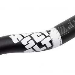 Cintre TRUVATIV HUSSEFELT Rise 40 Mm 31,8/700 Mm Noir -Vélos Et Accessoires 600x600 73896 pb46037 3 1