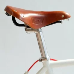 Selle Vélo Cuir Brooks B17 Standard Classic Pour Homme -Vélos Et Accessoires selle velo cuir brooks b17 standard classic pour homme full 4